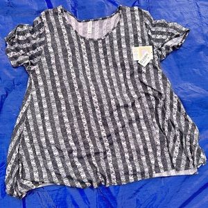 3XL LuLaRoe tshirt, new with tags never worn